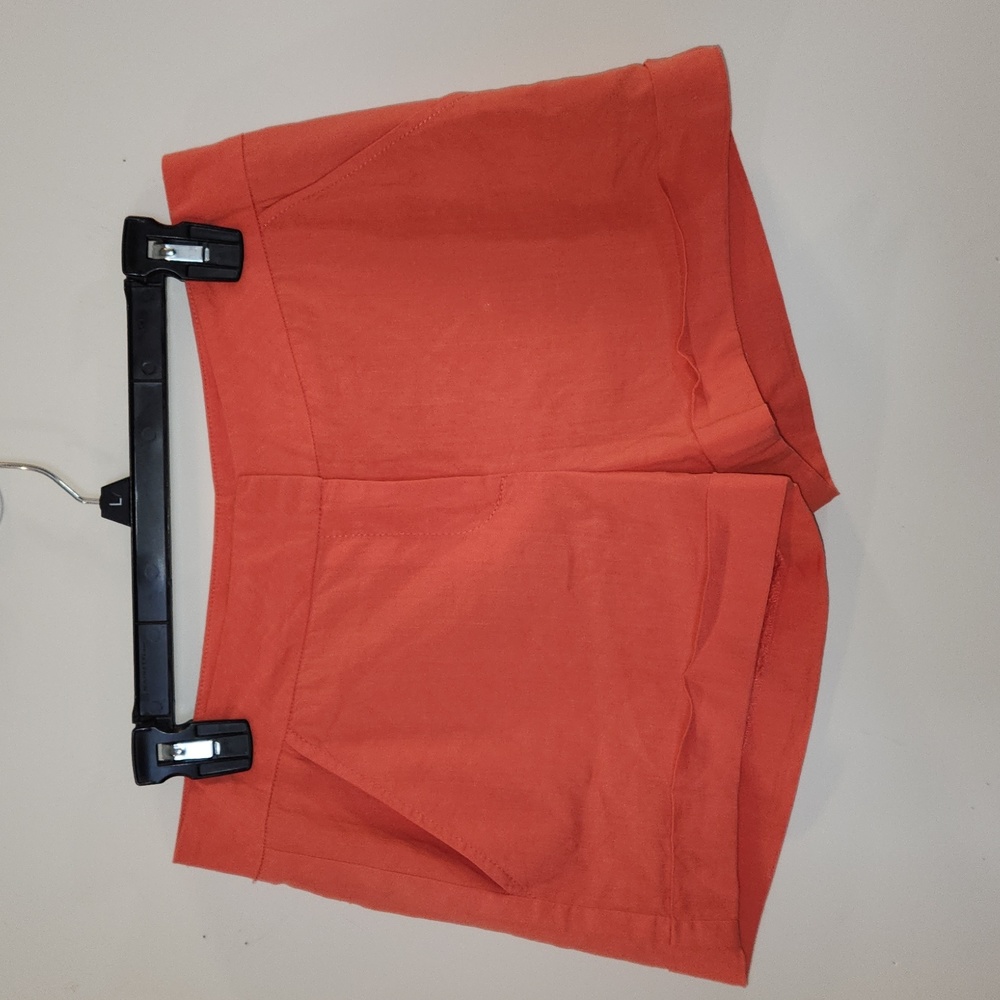 Bebe satin coral shorts size 6